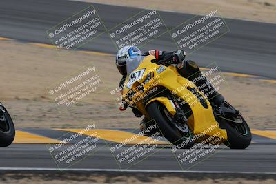 media/Jan-14-2023-SoCal Trackdays (Sat) [[497694156f]]/Turn 10 (1050am)/